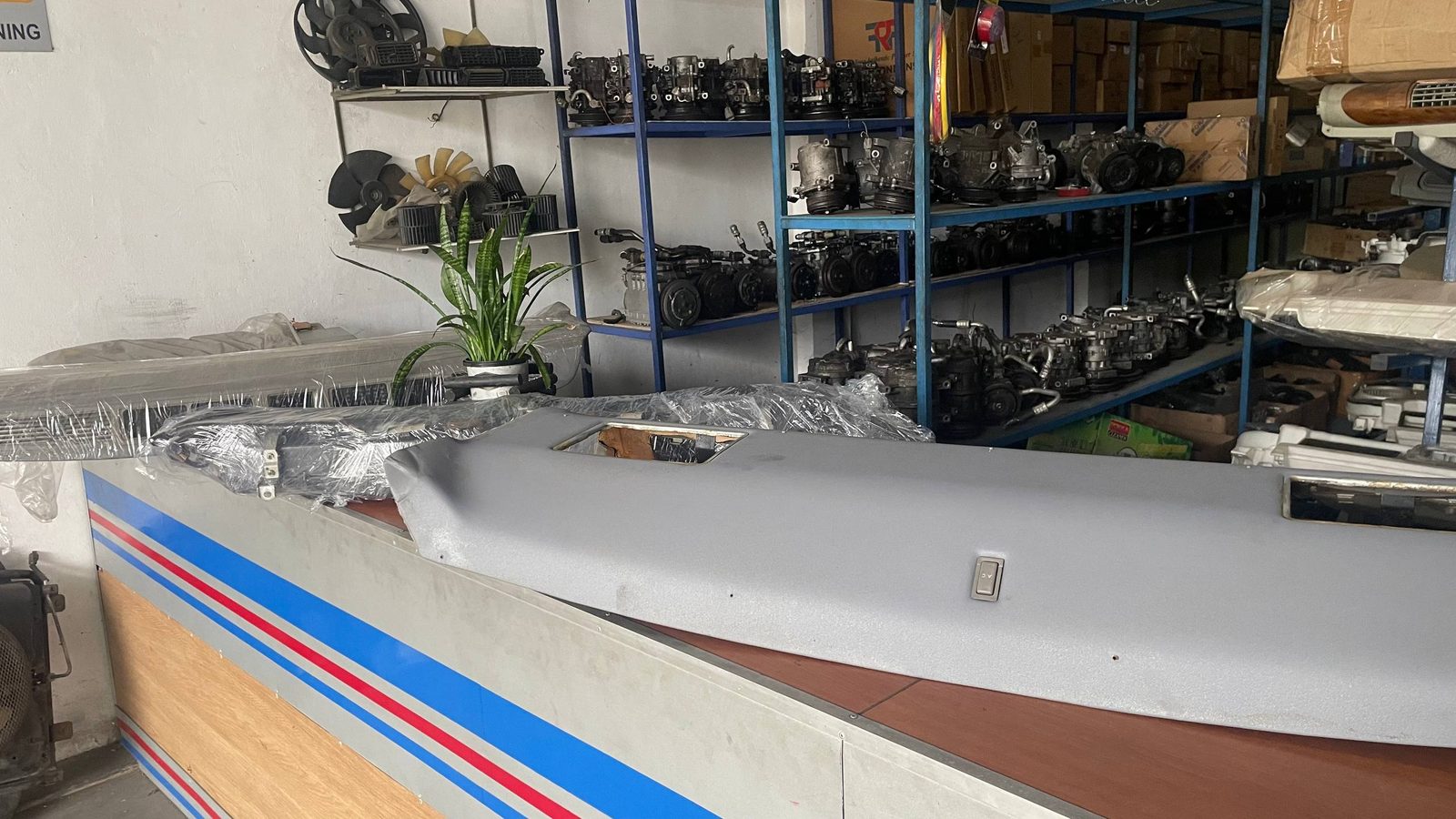 Toyota Dolphin dual AC unit, ceiling cover panel